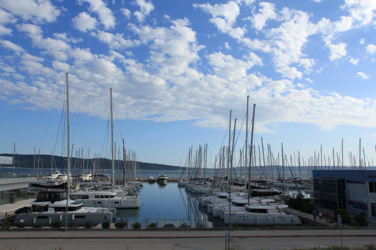 Apartment Gallery Kastela Exterior photo